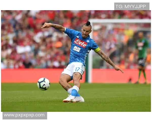 激情对决那不勒斯迎战利物浦足球赛精彩直播全程回顾与分析