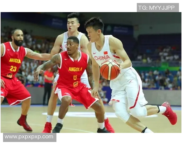 2008年北京奥运会中国男篮对战安哥拉精彩回顾与赛场瞬间分析